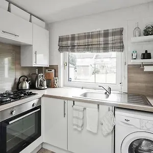  Holiday home House With Garden And Parking 15 Min To Center United Kingdom